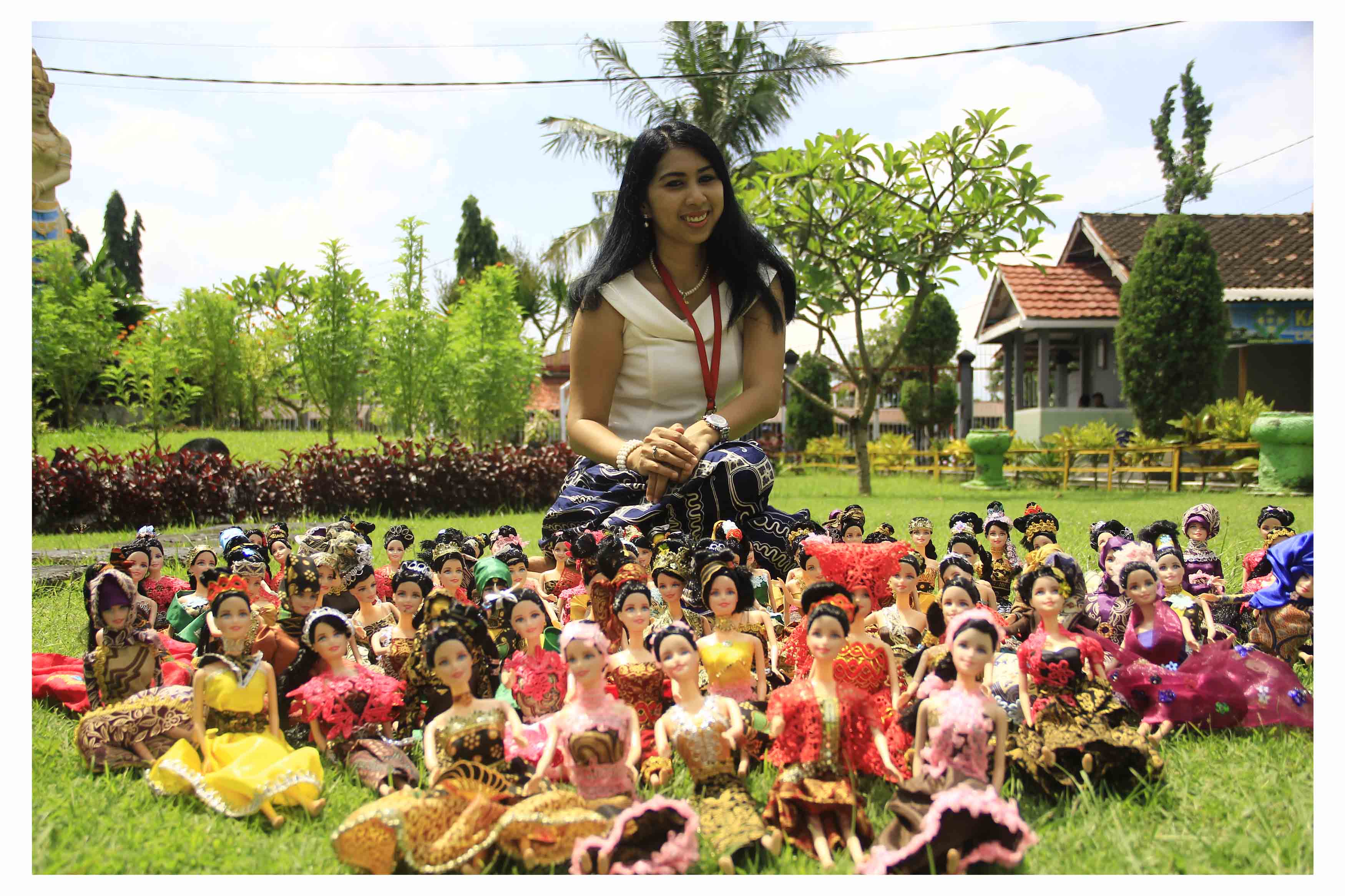 Batik wearing dolls: a symbol of hope for female inmates